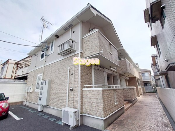 アヴァンセの外観