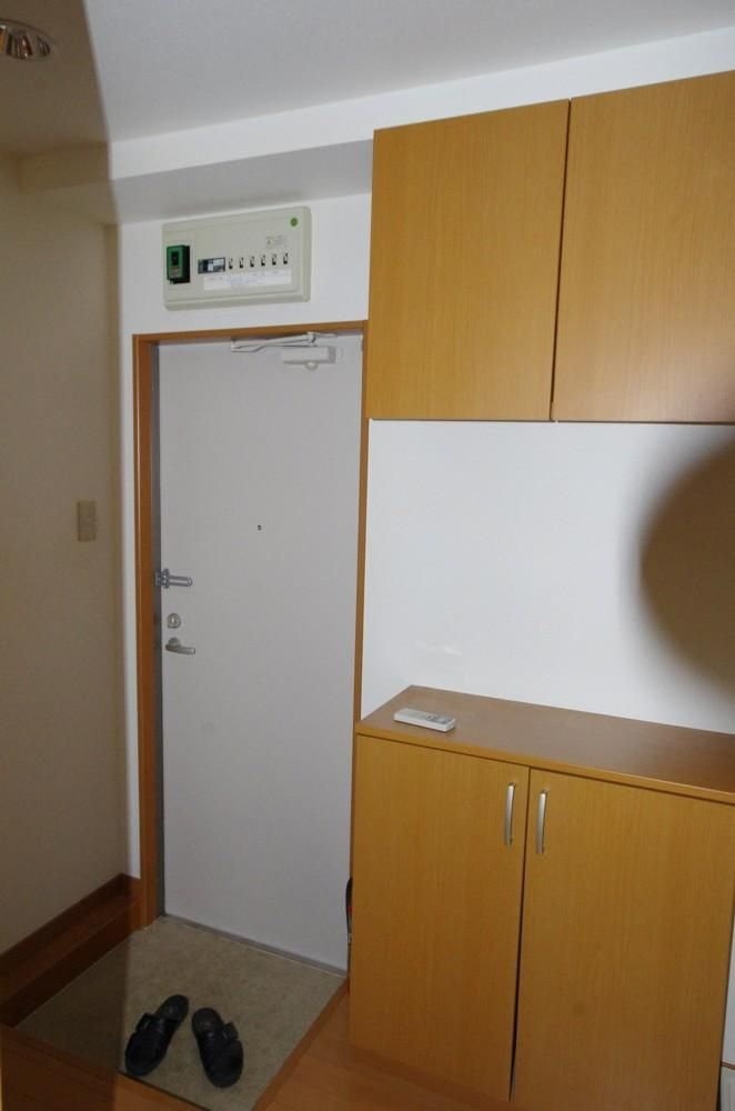 セストリエールの玄関