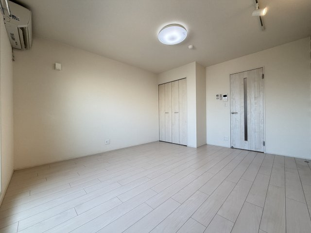 フジパレス遠里小野Ⅴ番館の寝室