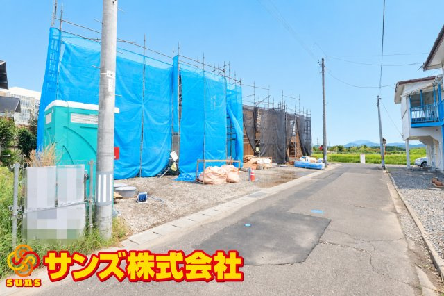 郡山市田村町徳定字塚ノ越　　４号棟　　御代田小学校、守山中学区の外観|南西側から見た区画全体♪