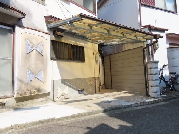 別府貸家の駐車場