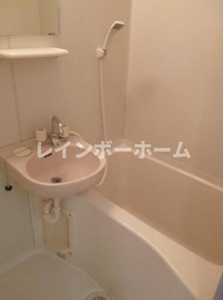 エステートコデラの浴室