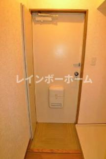 エステートコデラの玄関