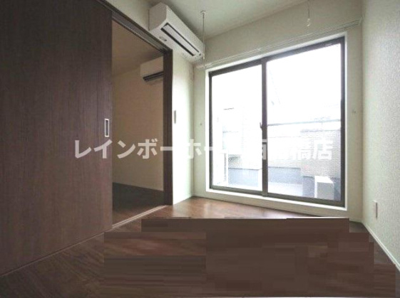 Crecia検見川町の居間・リビング