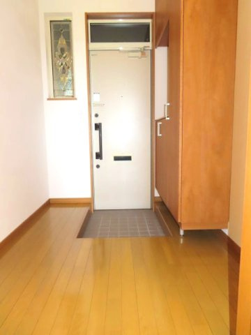 北見市東相内町１６４番地２１　中古売家の玄関|【現況】玄関ホール