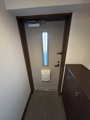 セジュール松が根の玄関
