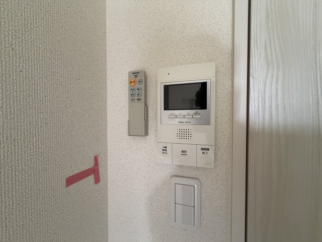 フジパレス遠里小野Ⅴ番館の玄関