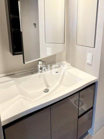 横浜市西区戸部本町の賃貸マンションの洗面所