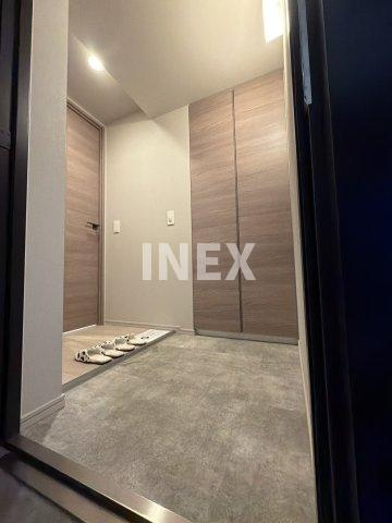 横浜市西区戸部本町の賃貸マンションの玄関