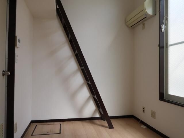 フォンターナ日ノ出の寝室