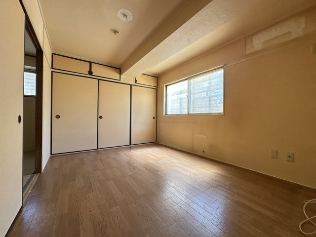 リアライズ長居の寝室