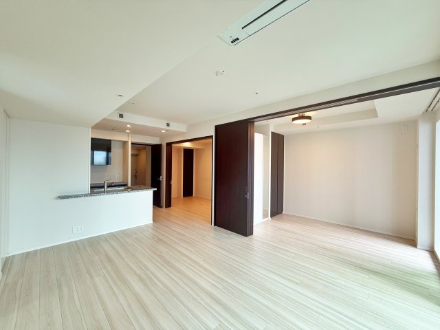 【居間・リビング】