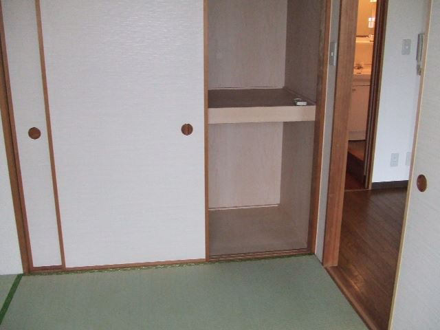 リブステージ横浜の和室
