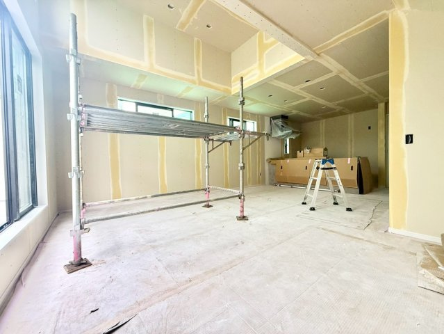 世田谷区北烏山1丁目　新築戸建　全2棟の居間・リビング|2026.09.12撮影

現地ご見学希望・資料請求などお気軽にお問い合わせ下さい！
03-5990-5201
