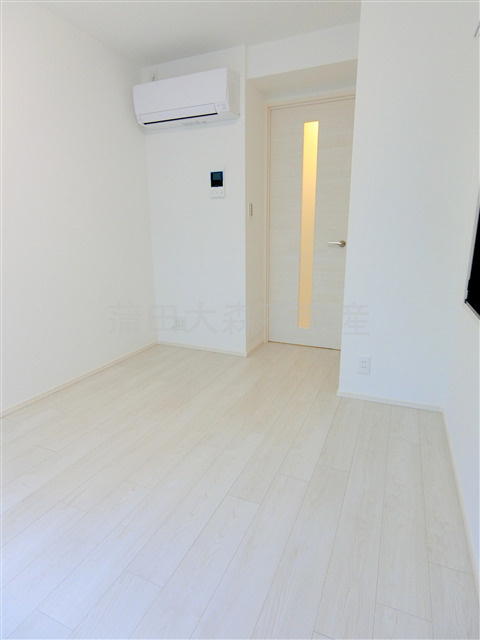 THE ROOM'S ザルームス大森町駅前の居間・リビング