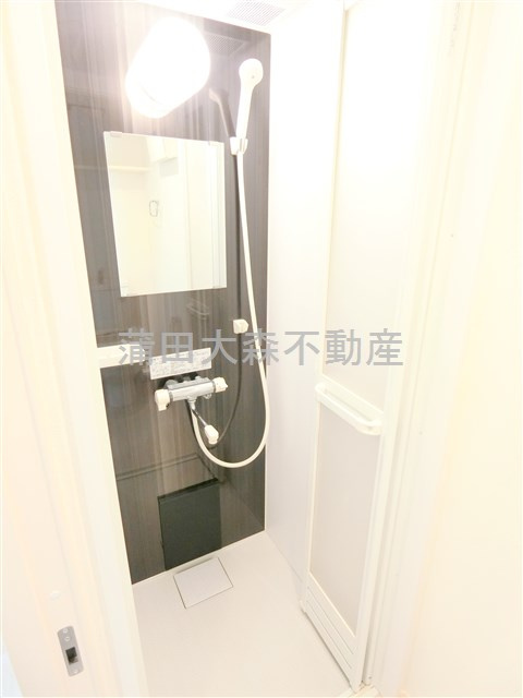 THE ROOM'S ザルームス大森町駅前のシャワールーム|浴室乾燥機付きのシャワールーム