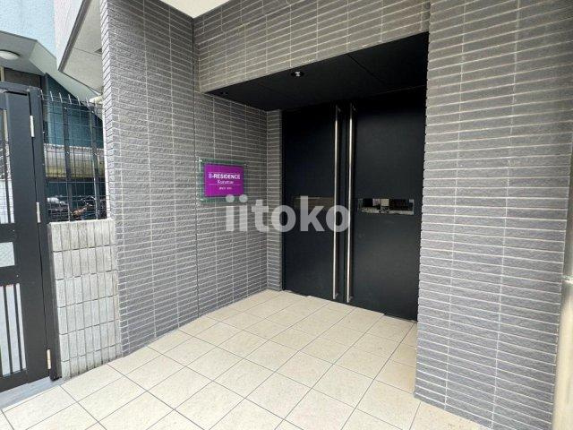 S-RESIDENCE蔵前 のエントランス
