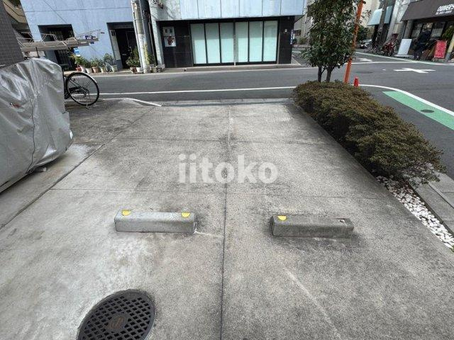 S-RESIDENCE蔵前 の駐車場