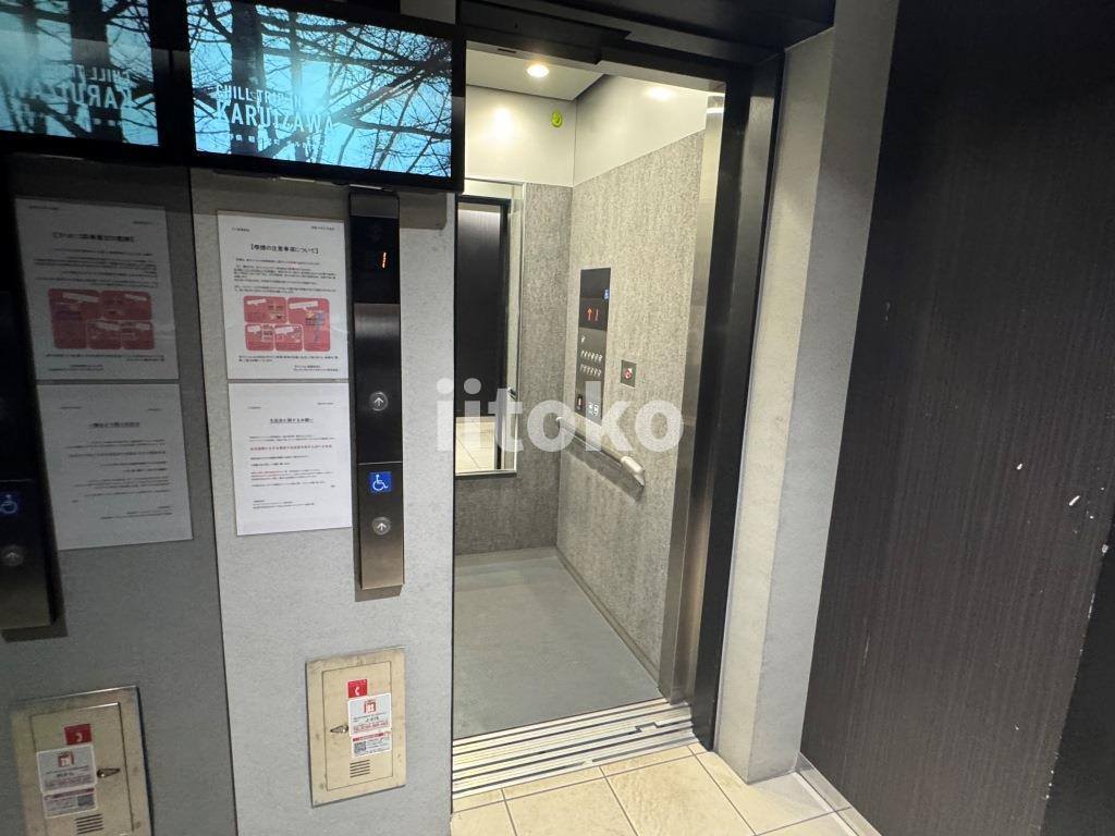 S-RESIDENCE蔵前 のエントランス