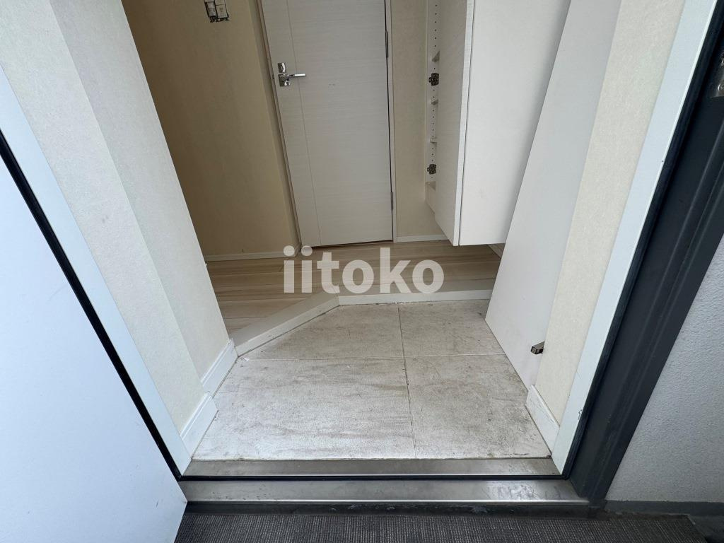 S-RESIDENCE蔵前 の玄関