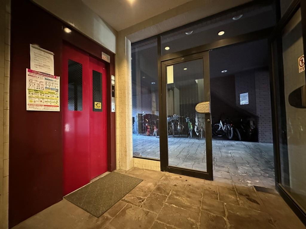 古川ビルのロビー