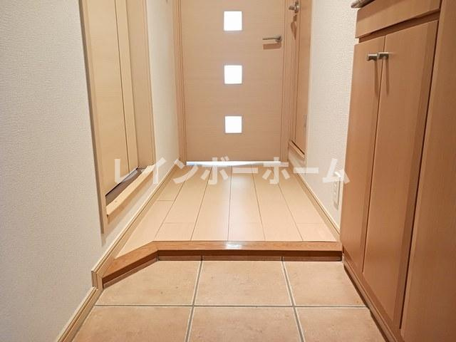 ダイヤモンド　サルーンの玄関
