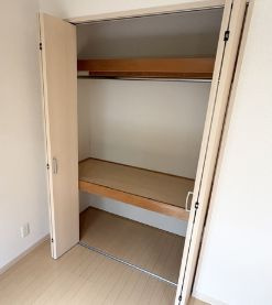 パラシオ北綾瀬の収納|こまごまとしたものを収納できそうですね