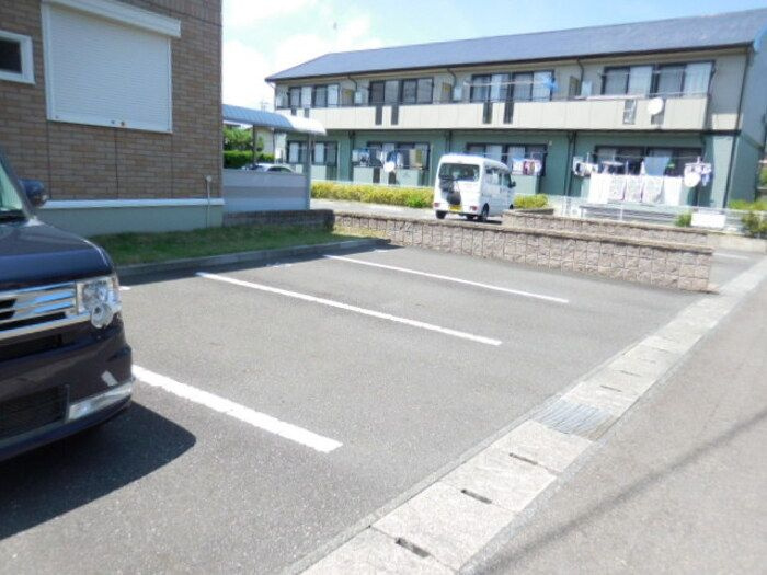 フレグラント　Ｂの駐車場