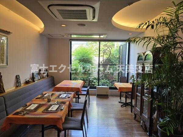 タンブール1階店舗のその他