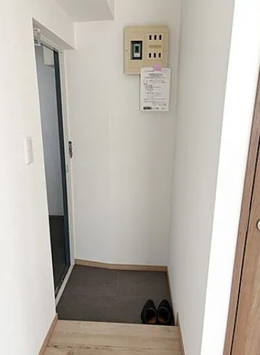 モナーク西池袋の玄関