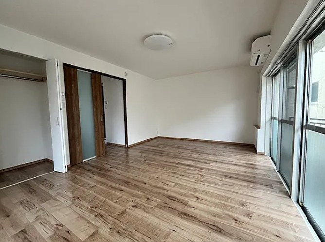 モナーク西池袋の居間・リビング