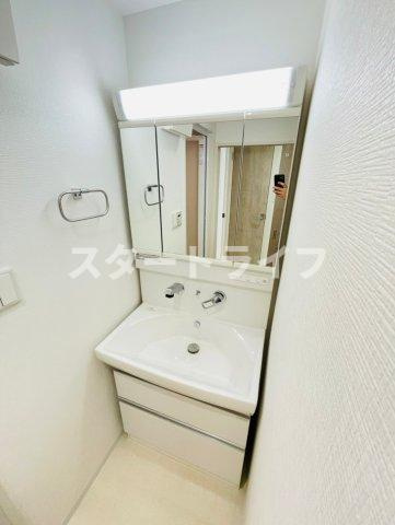 大阪市淀川区東三国６丁目の賃貸マンションの洗面所