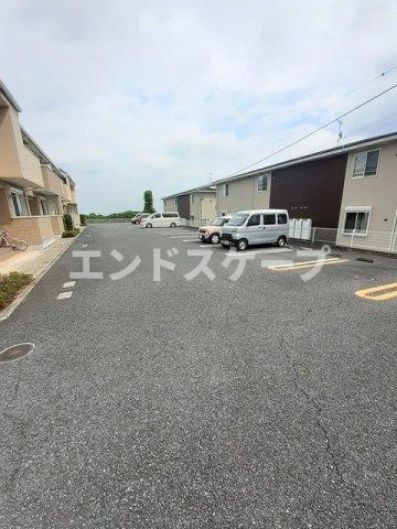サンヴィレッジＣの駐車場|高崎、前橋のお部屋探しはエンドスケープまで！お客様の理想お聞かせ下さい♪