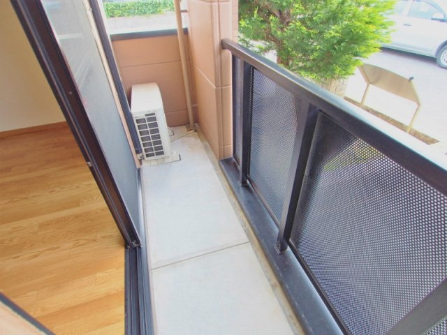 シェルル大町のバルコニー