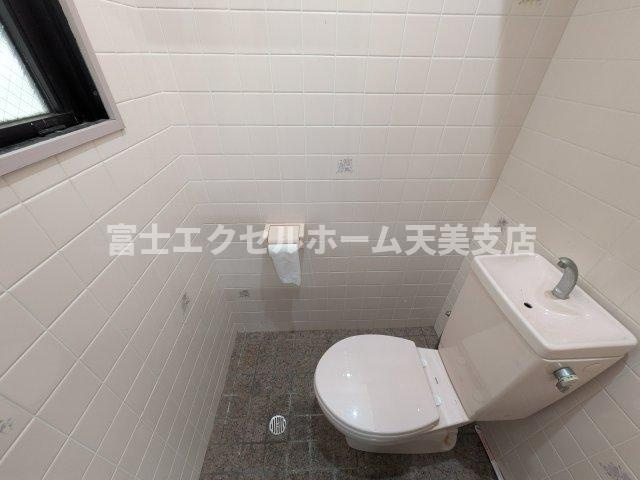 エイト富田林のトイレ