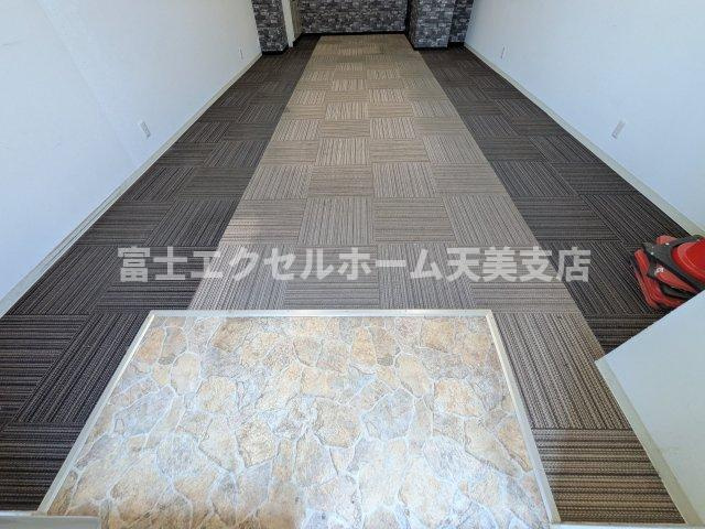 エイト富田林の玄関