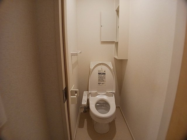 ノアズ　アークのトイレ|落ち着いた色調のトイレです