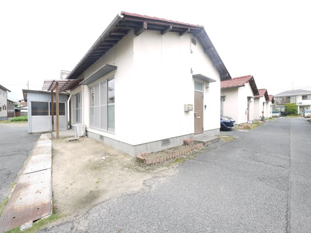 河合住宅の駐車場