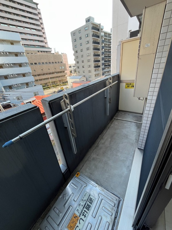 横浜市南区白妙町４丁目の賃貸マンションのバルコニー