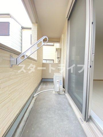 大阪市東淀川区柴島２丁目のアパートのバルコニー