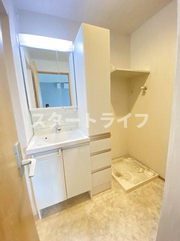 大阪市東淀川区柴島２丁目のアパートの洗面所