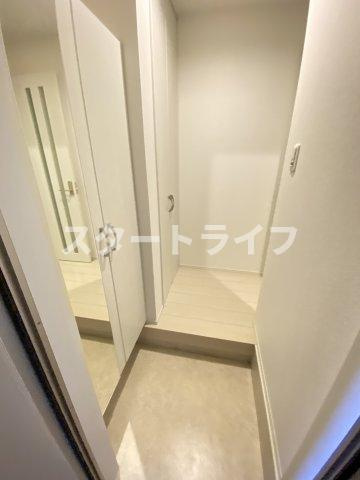 大阪市東淀川区柴島２丁目のアパートの玄関
