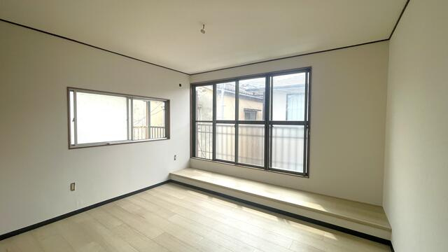 東京都江戸川区西一之江1丁目4ー3戸建の居間・リビング
