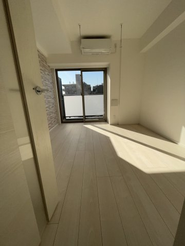 MAXIV横浜吉野町DUEの居間・リビング