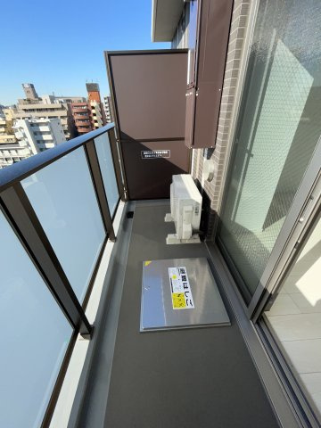 MAXIV横浜吉野町DUEのバルコニー
