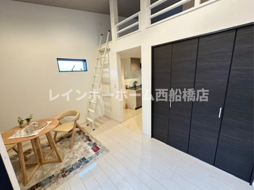 LAUREL INICIOの内装