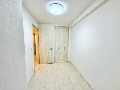 【子供部屋】 | 大阪ベイレジデンス | 新築未入居マンションになります。美しい室内をぜひご覧ください。