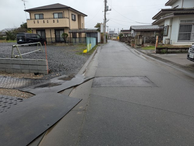 水戸市平須町第9の玄関|明るい玄関で一日の始まりの扉をあけてでかけましょう♪（同施工物件）