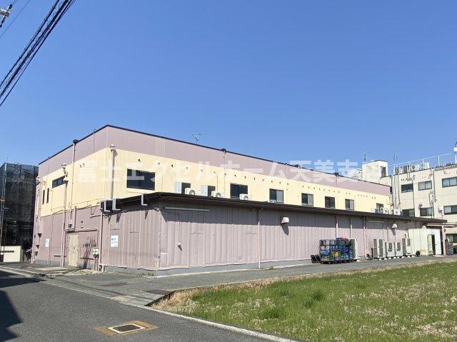 日置荘西町4丁テナントビルの外観