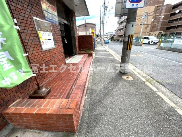 堺市北区百舌鳥本町　貸店舗　物件番号：215770のエントランス